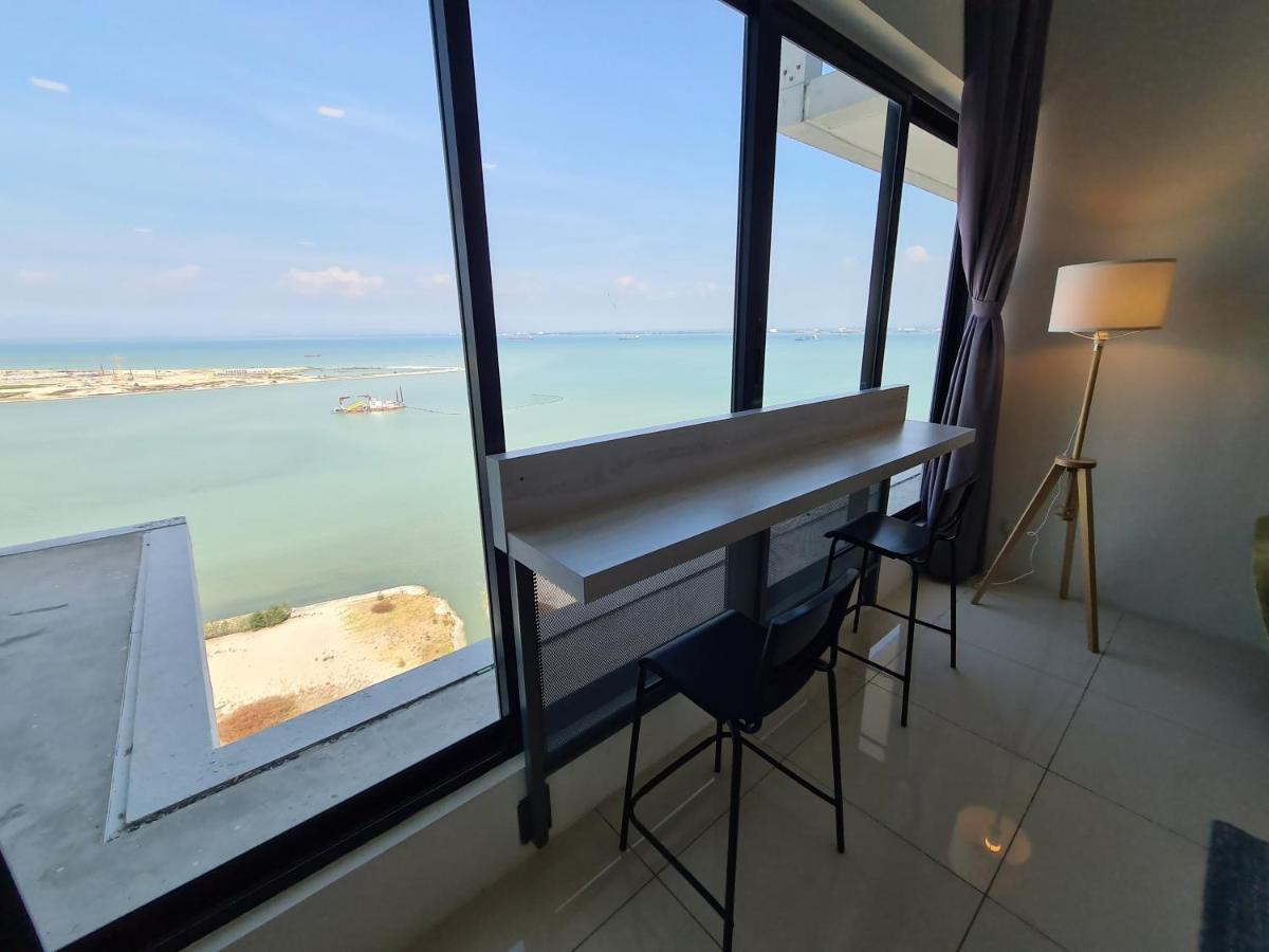 Sunrise Gurney Premium Executive City/Seafront Suite - Penang Джорджтаун Экстерьер фото