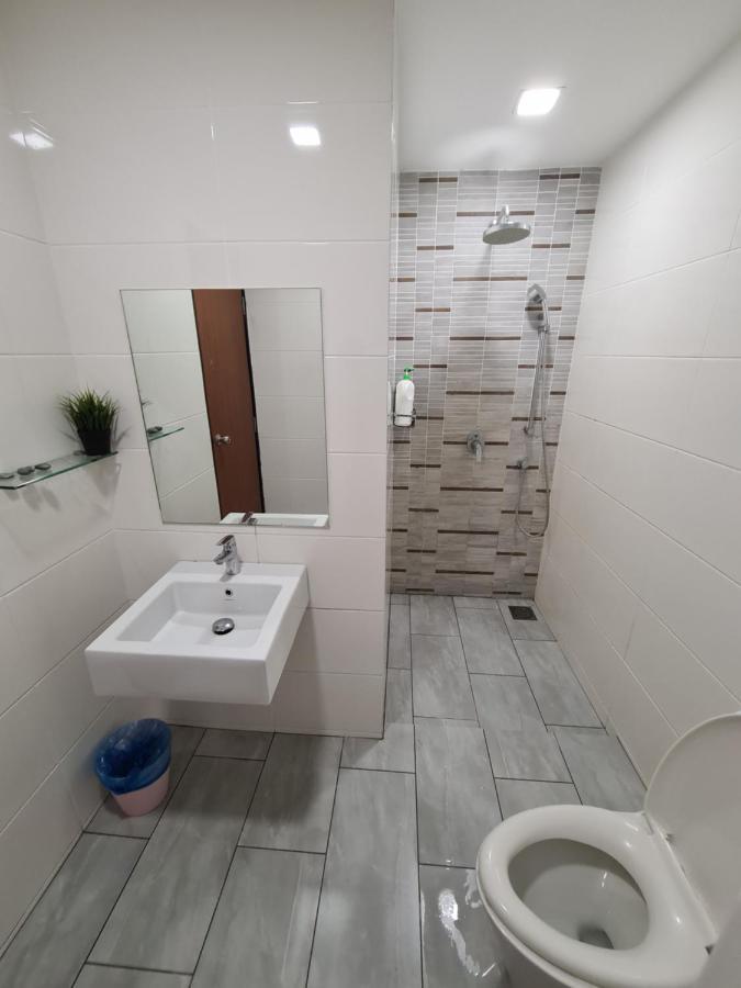 Sunrise Gurney Premium Executive City/Seafront Suite - Penang Джорджтаун Экстерьер фото